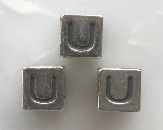 Cubinho com letra - 9 mm - \"U\" (unidade) (MT-20)